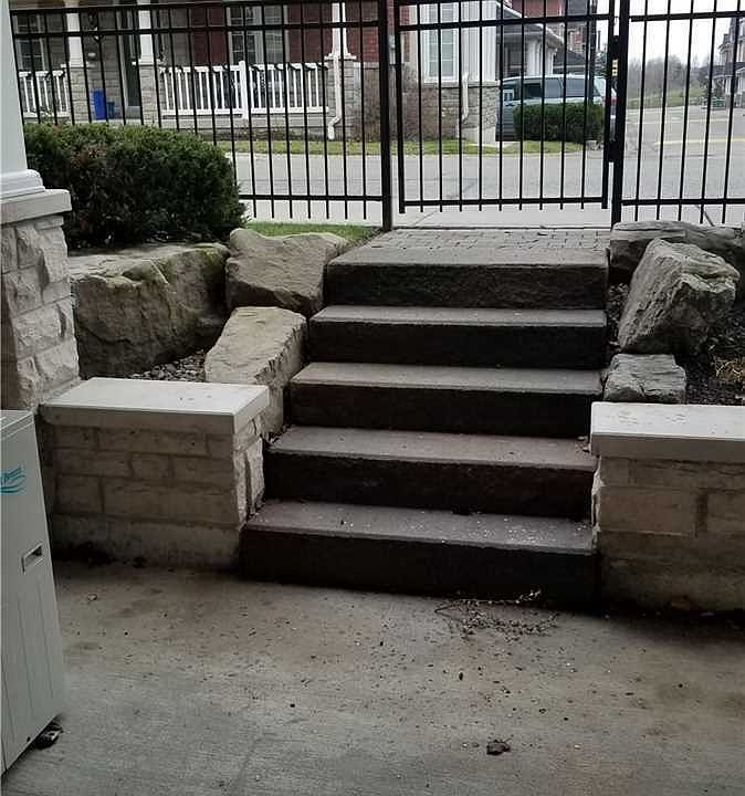2nd image of 14 Lovegrove Ln
