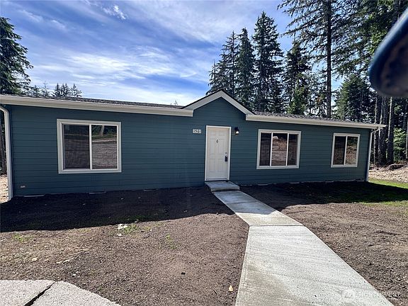 3rd image of 1561 E Trails End Drive