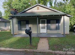 381 N Cleghorn St, Rutherfordton, NC 28139