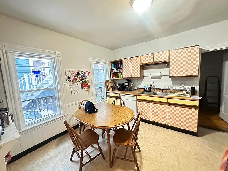 7 Arnold Ct #1 — Photo 4
