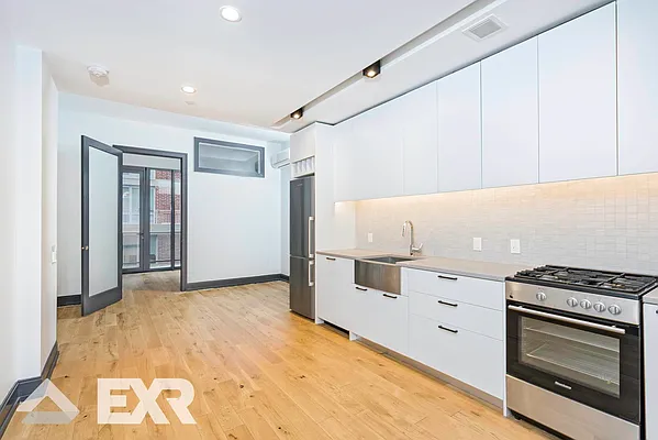 Rented by The KCI Group | media 26