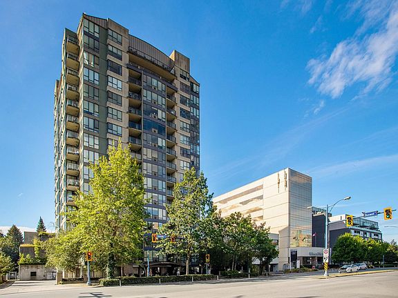 2nd image of 8180 Granville Ave #1006