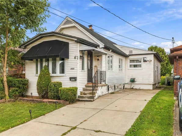 3522 Ontario Ave, Niagara Falls, NY 14305