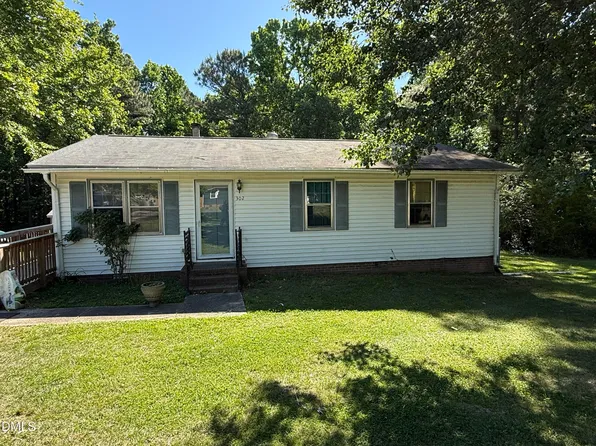 302 N Gaylee Lake Dr, Wendell, NC 27591