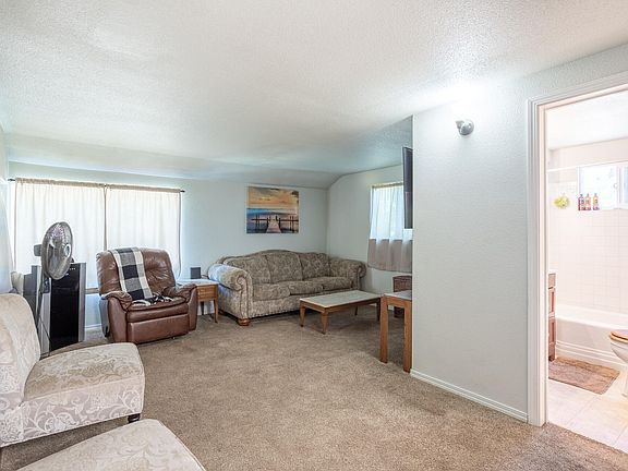 4th image of 37120 State Highway 299 E