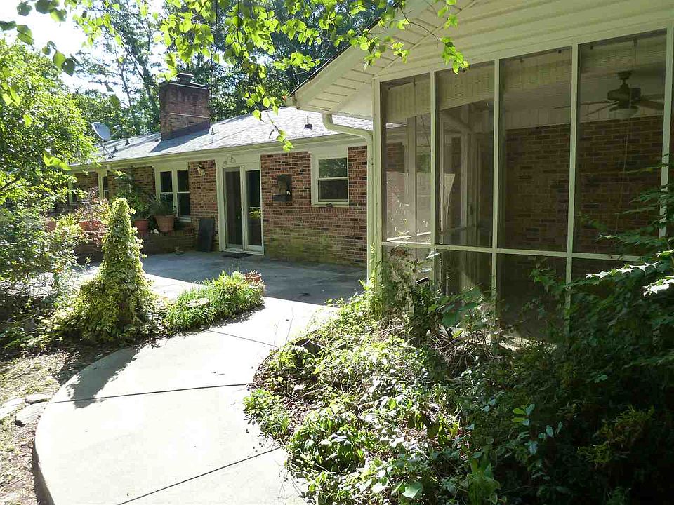 2nd image of 107 Vineyard Rd