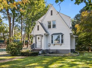 15 Upland Dr, East Northport, NY 11731