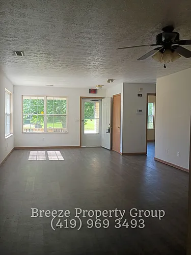 546 Breaden St Photo 1