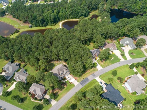 35 Barons Run W, Spring Lake, NC 28390