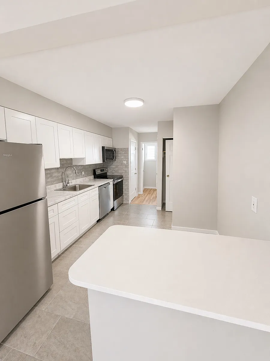 Building Photo - 6599 Scanlan Ave #2E