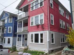 220 Howell St, Providence, RI 02906