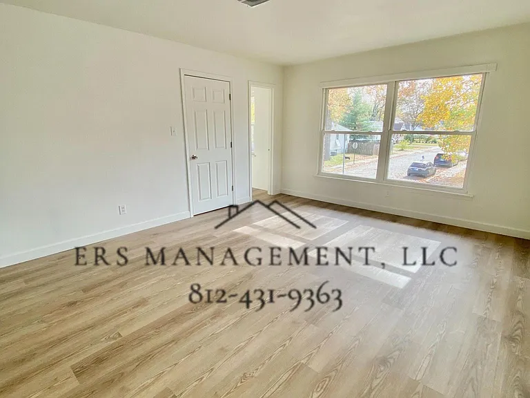 1422 Adams Ave #B — Photo 2