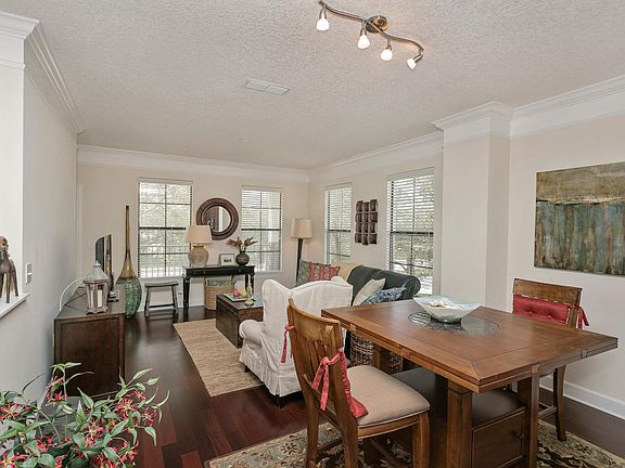 5th image of 9823 Tapestry Park Cir #301