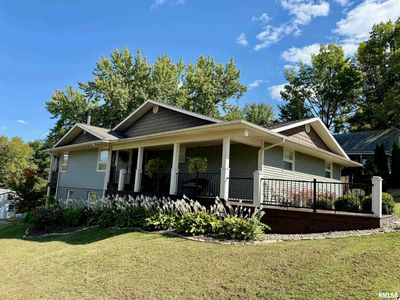 205 E Adams St, Petersburg, IL, 62675