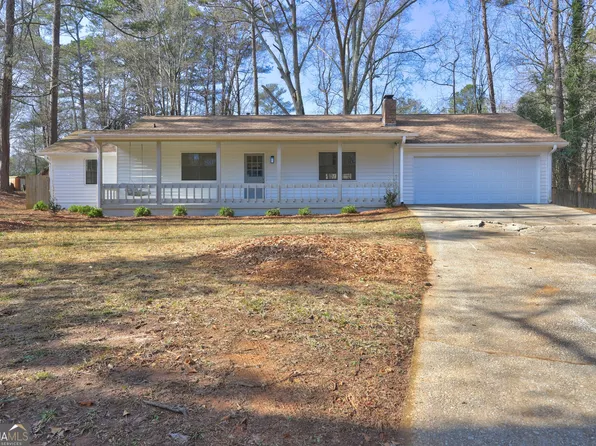 105 Longview Cir, Stockbridge, GA 30281