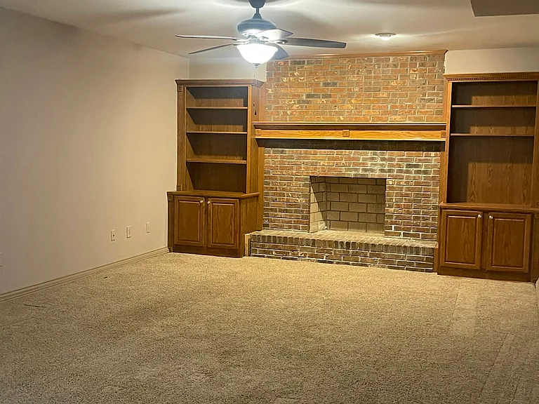 604 Emmett Creek Ln — Photo 8