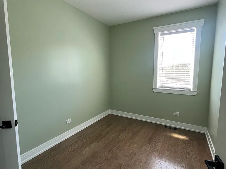 2651 W Maypole Ave — Photo 17