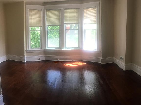 3rd image of 220 Emerald St
