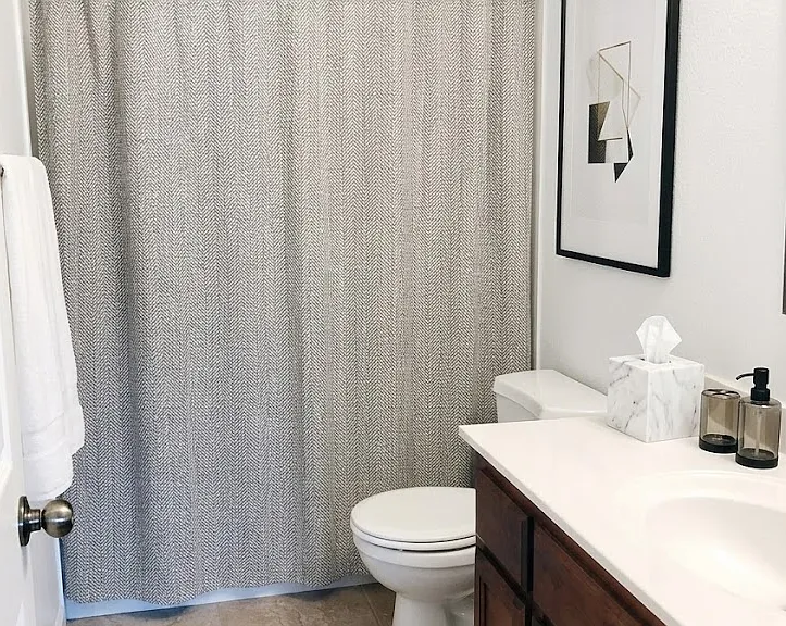 Upstairs Full Bath
