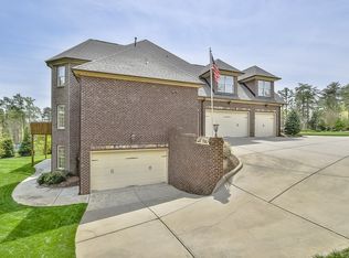 433 Langston Place Dr, Fort Mill, SC 29708