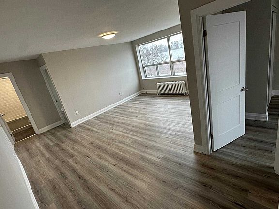 3rd image of 3474 Yonge St #122