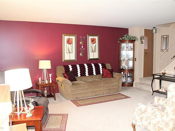 4th image of 50182 N Horst Ct