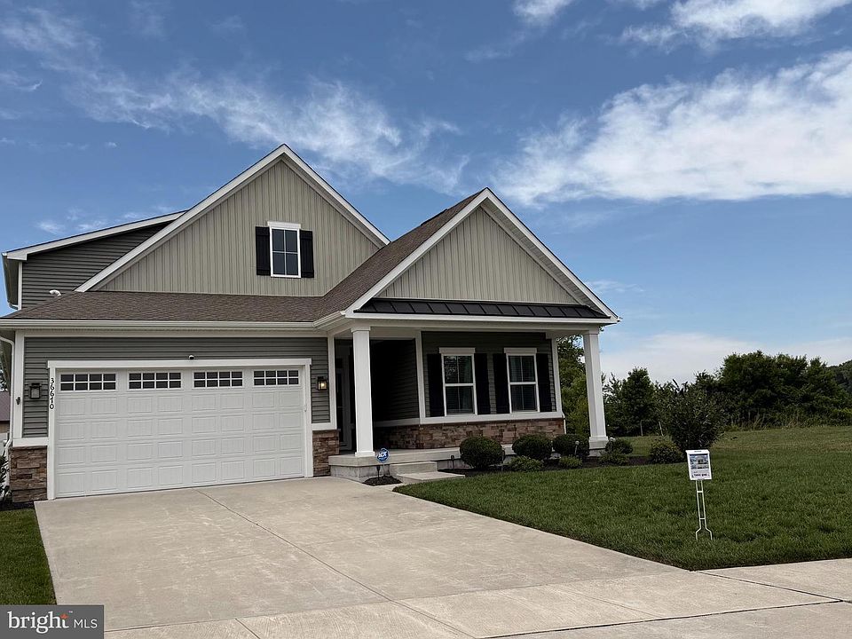 1st image of 36670 Greenway Dr