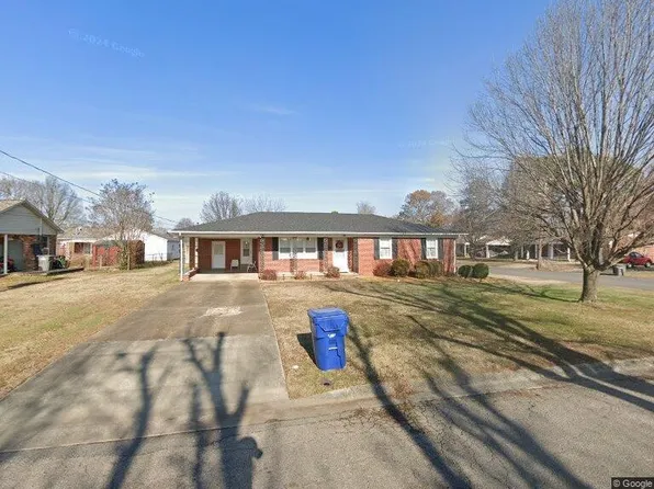 203 Macedonia St, Mayfield, KY 42066