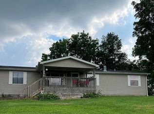 160 Bailey Ln, Elizabeth, WV 26143