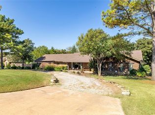 204 Cristina Dr, Guthrie, OK 73044