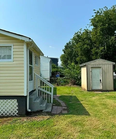 712 S Meadow St — Photo 3