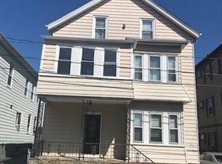 66 Quequechan St, Fall River, MA 02723