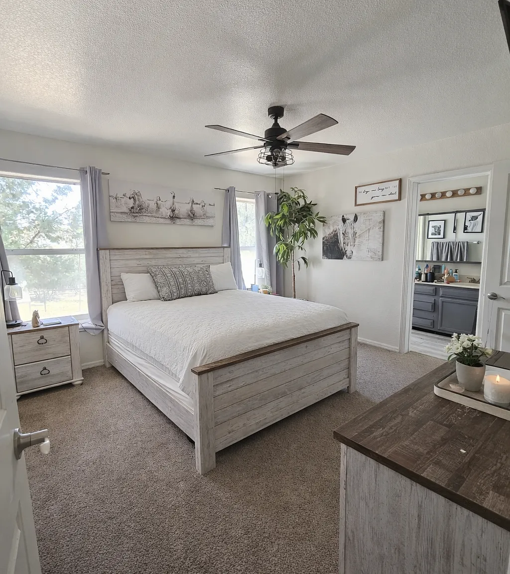 3 bed, 1358 sqft, $2,300 — Photo 4