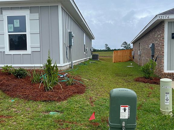 3rd image of 32184 Lexington Dr