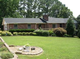 303 Kelly Dr, Decherd, TN 37324