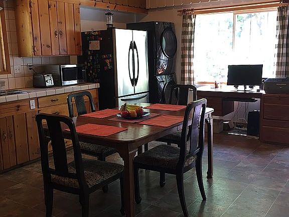 Open floor plan/south facing