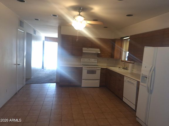 5th image of 8123 N 41ST Drive