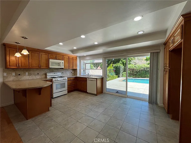 3804 Mainsail Cir — Photo 6