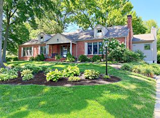 30 Tealwood Dr, Saint Louis, MO 63141