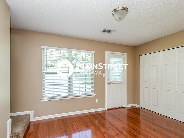 4012 Meadow Glen Way — Photo 5