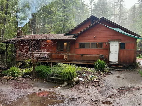 20 Oakridge Dr, Redway, CA 95560