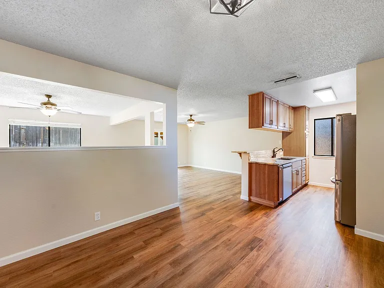 8338 Willow Tree Way — Photo 2