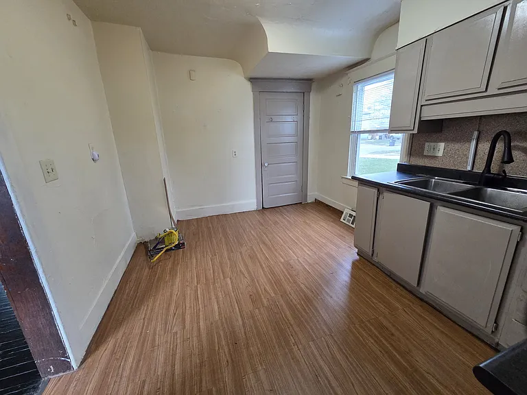 1810 Georgia Ave — Photo 10