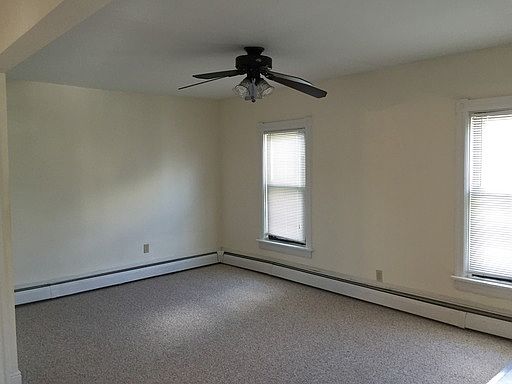 2nd image of 1639 Newport Ave APT 2C