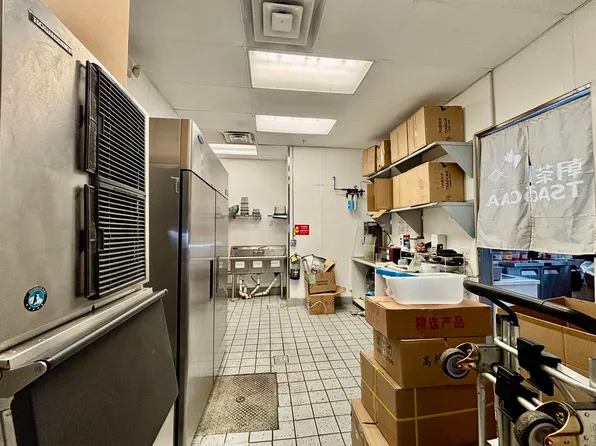 700 Plaza Drive image 9 of 14