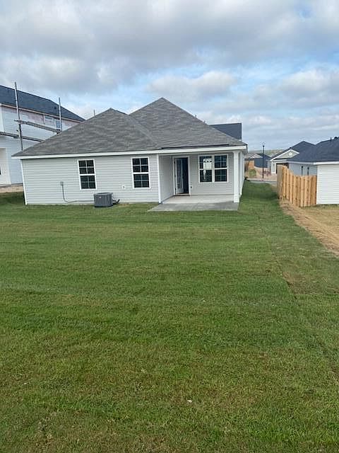 2nd image of 1211 Belgrove Drive