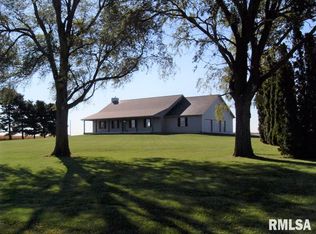 1743 County Road 2300 N, Washburn, IL 61570