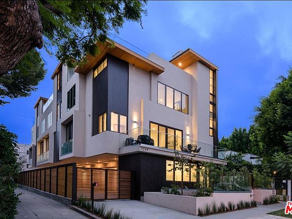 5th image of 1251 N Formosa Ave