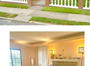 7580 184th St, Fresh Meadows, NY 11366