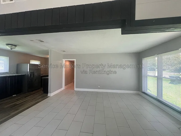 4819 State St — Photo 8